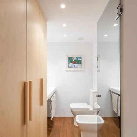 - Premium Apartment *